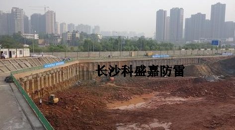 一個(gè)城市防雷市場的大小與哪些因素有關(guān)？